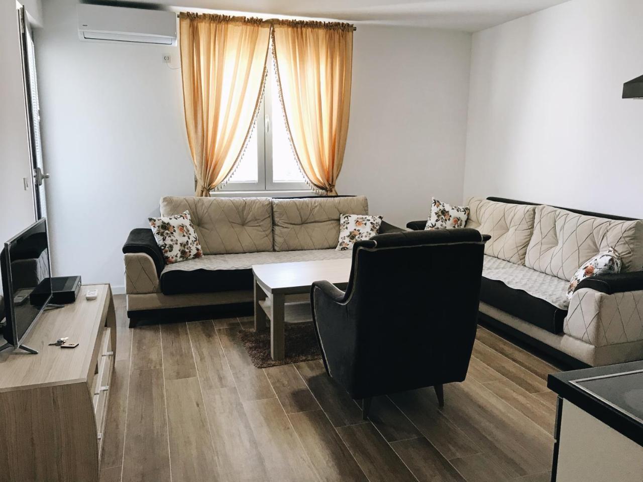 Apartmani Belma Dobra Voda Bagian luar foto