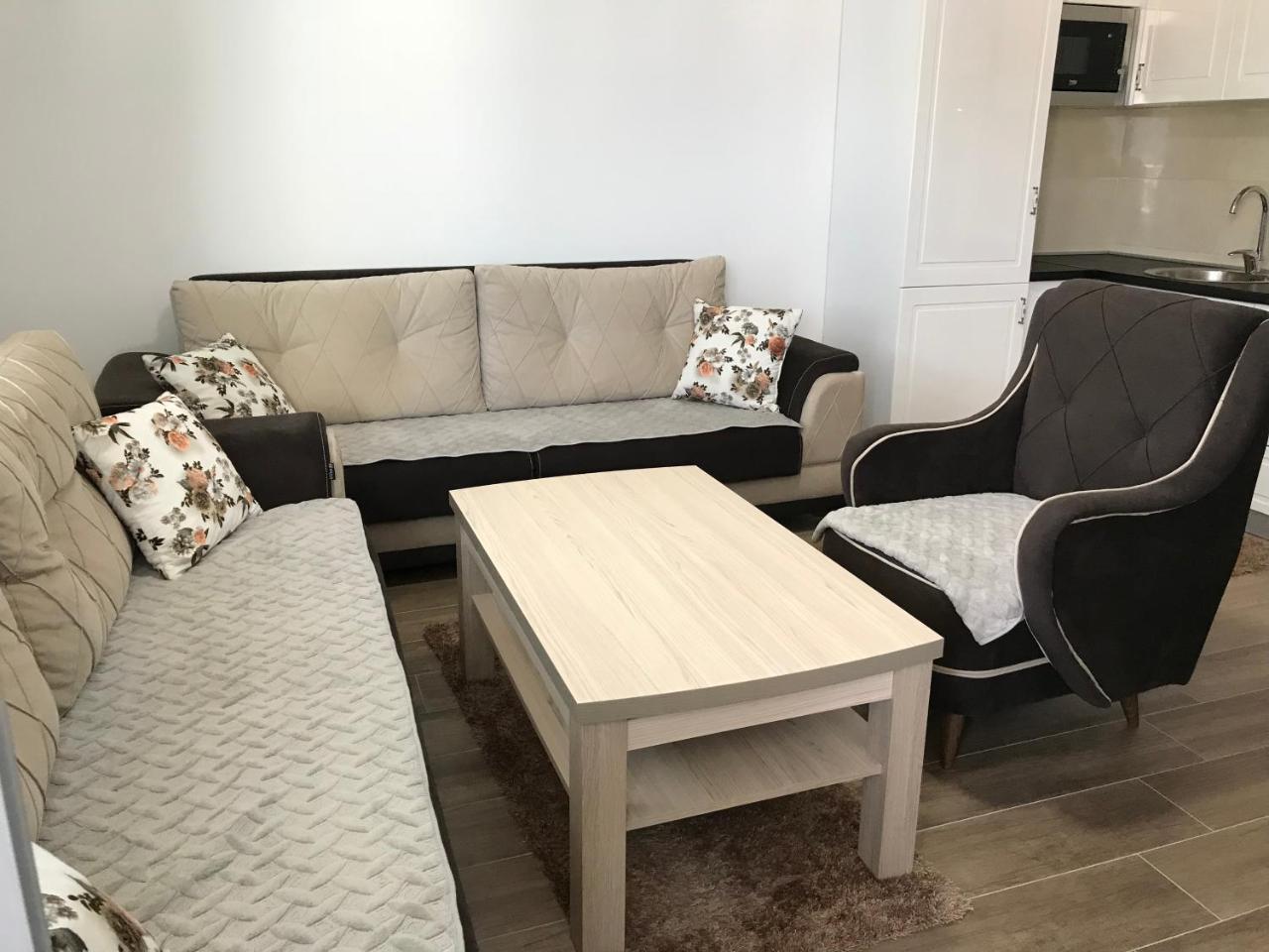 Apartmani Belma Dobra Voda Bagian luar foto