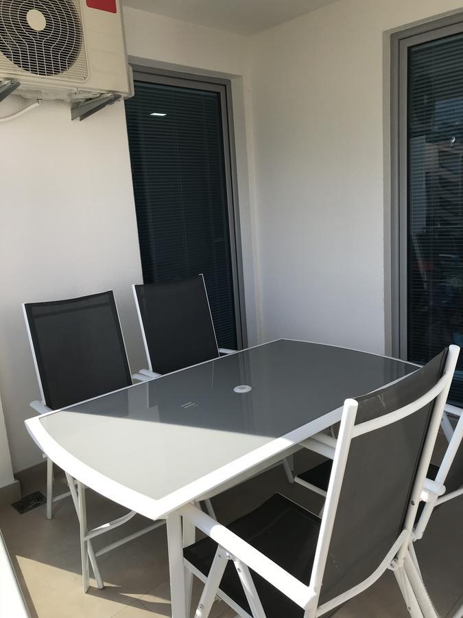 Apartmani Belma Dobra Voda Bagian luar foto