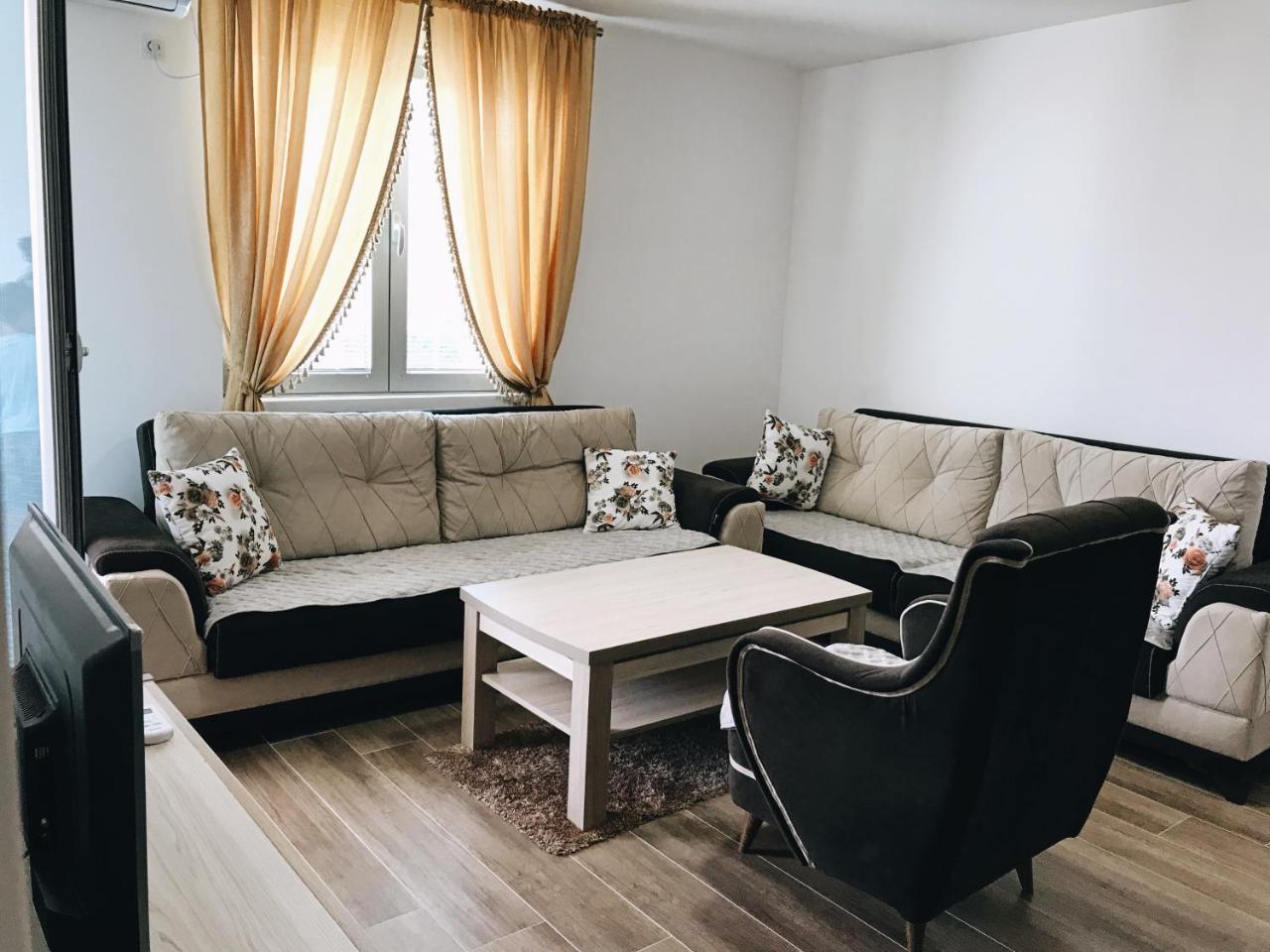 Apartmani Belma Dobra Voda Bagian luar foto